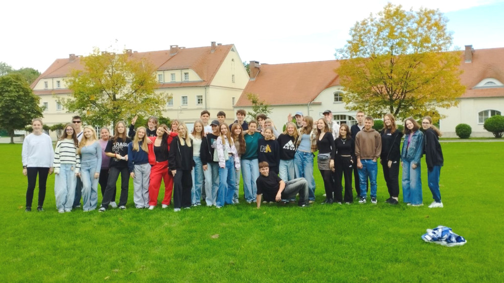 1636 image for slide