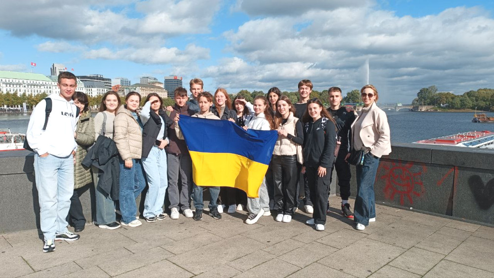 1642 image for slide