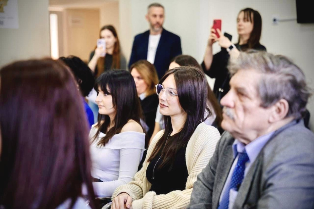 3342 image for slide