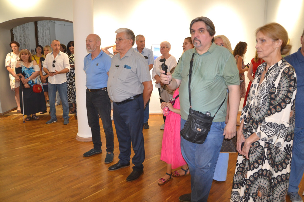 5692 image for slide