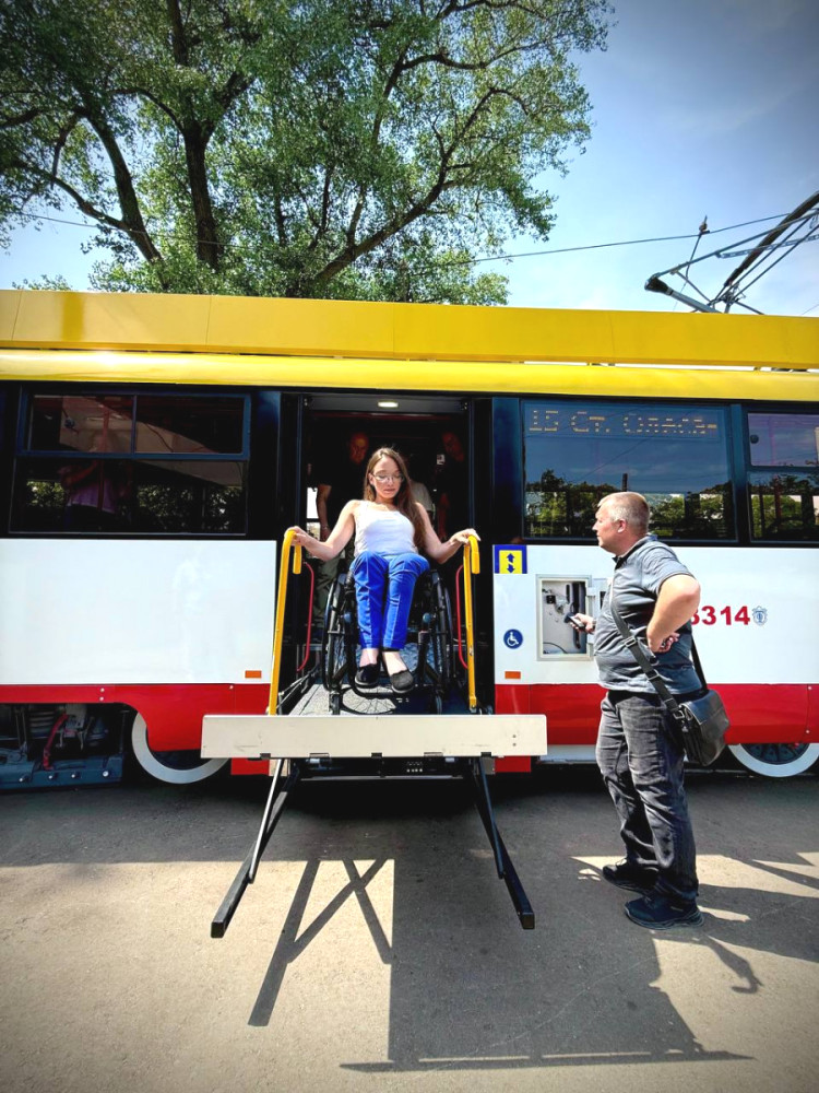 5993 image for slide