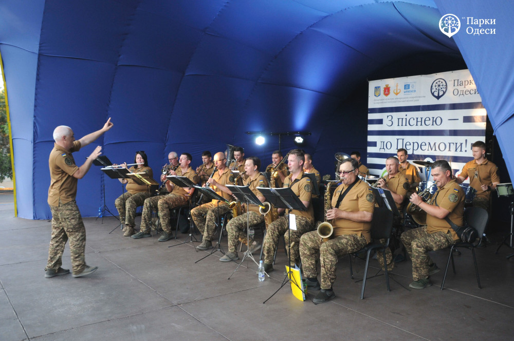 6165 image for slide