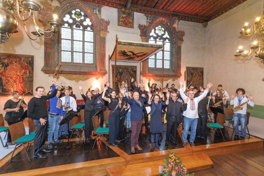 8312 image for slide