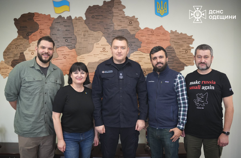 8899 image for slide